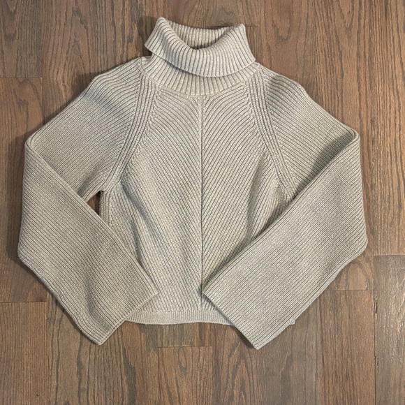 Anthropologie Maeve Cozy Turtleneck Sweater - Size Medium, Excellent Condition - Picture 4 of 9